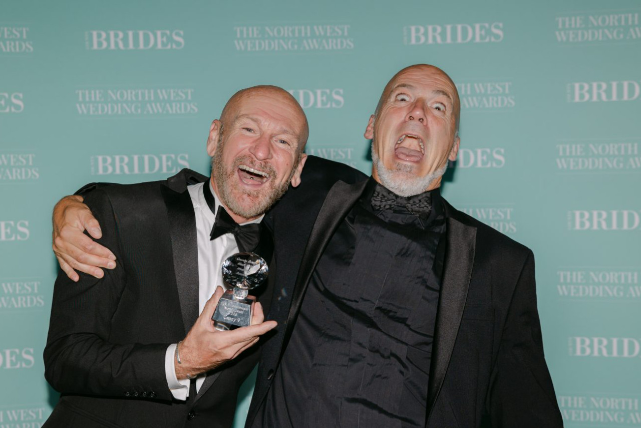 Award Winning Wedding Entertainment 6 Years Running Crazy9
