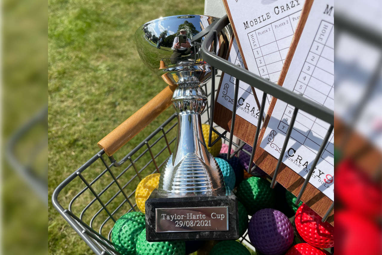 mobile crazy golf trophy