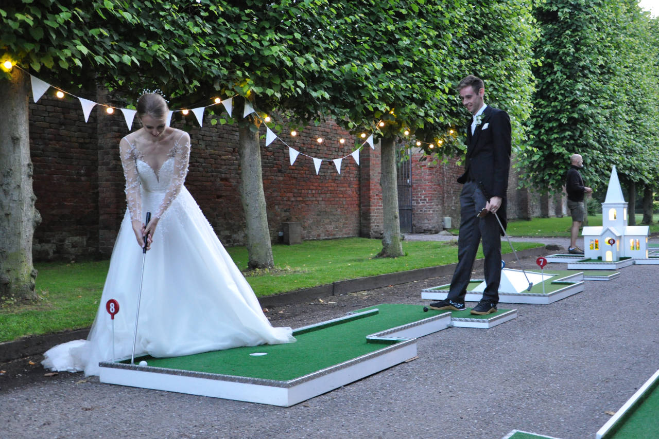 wedding crazy golf by crazy9 - white bunting